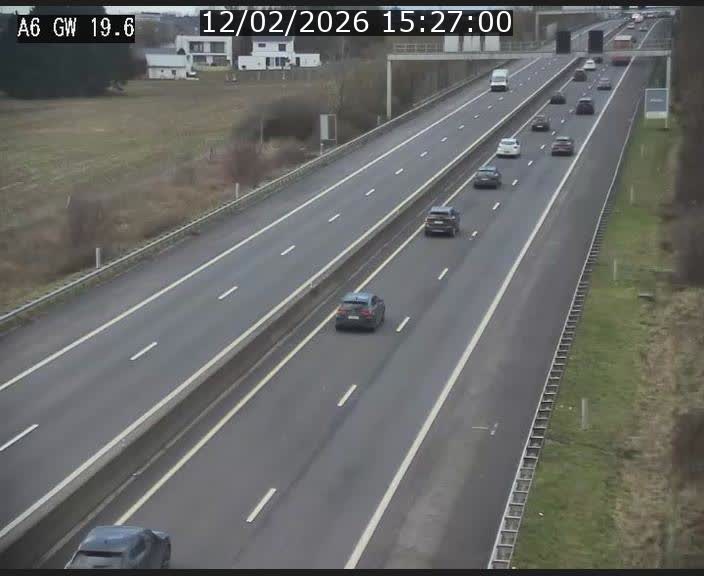 Traffic live webcam Luxembourg - Steinfort - A6 - BK 19.6 - direction Belgique
