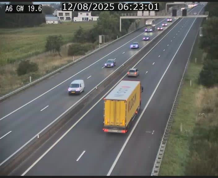 <h2>Traffic live webcam Luxembourg - Steinfort - A6 - BK 19.6 - direction Belgique</h2>