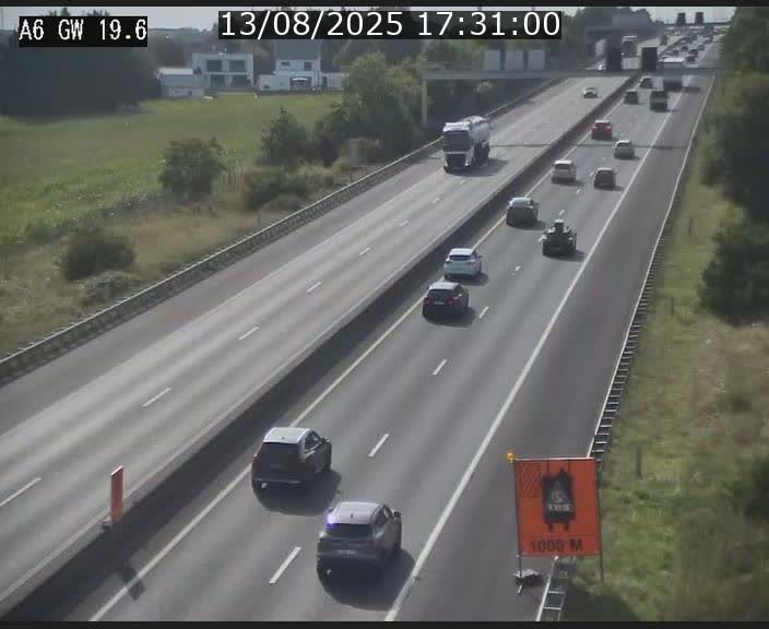<h2>Traffic live webcam Luxembourg - Steinfort - A6 - BK 19.6 - direction Belgique</h2>