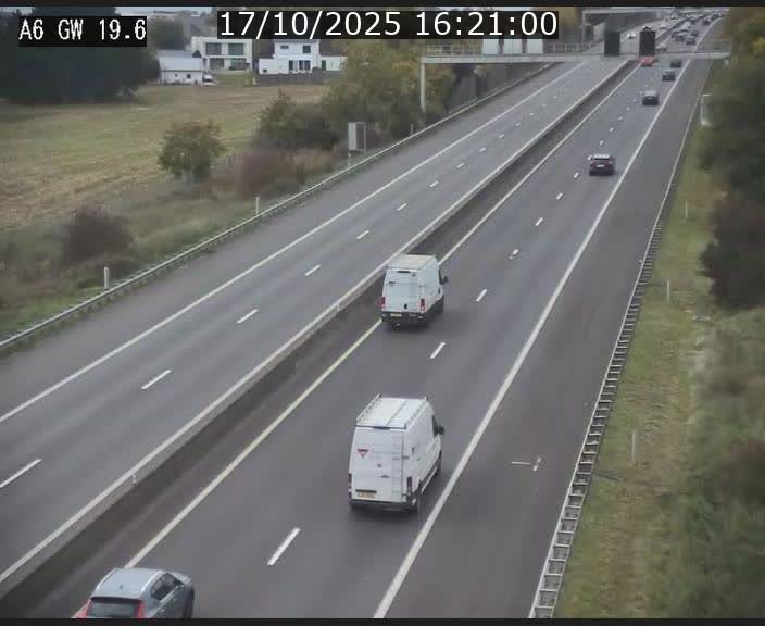 <h2>Traffic live webcam Luxembourg - Steinfort - A6 - BK 19.6 - direction Belgique</h2>