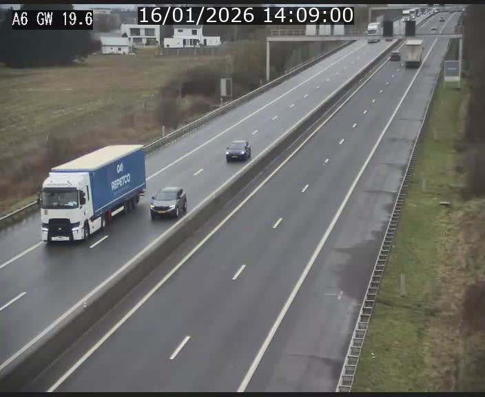 <h2>Traffic live webcam Luxembourg - Steinfort - A6 - BK 19.6 - direction Belgique</h2>