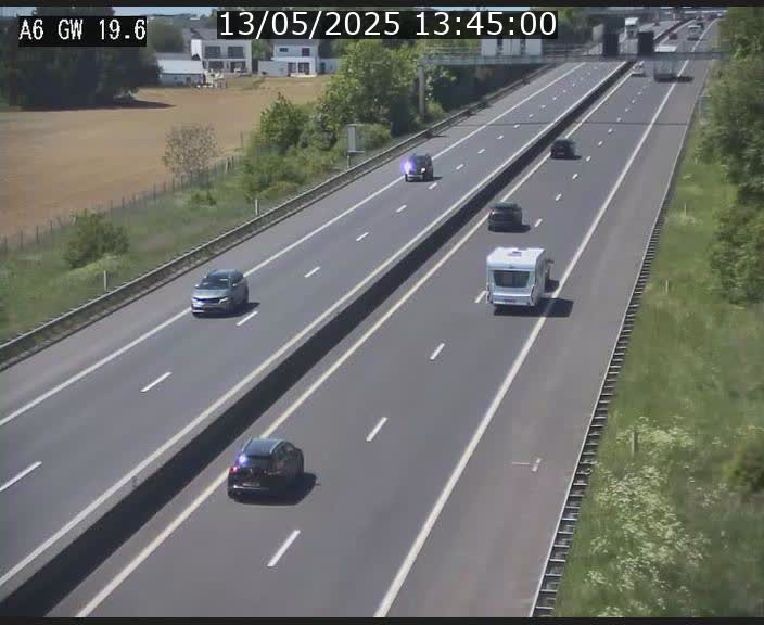 <h2>Traffic live webcam Luxembourg - Steinfort - A6 - BK 19.6 - direction Belgique</h2>