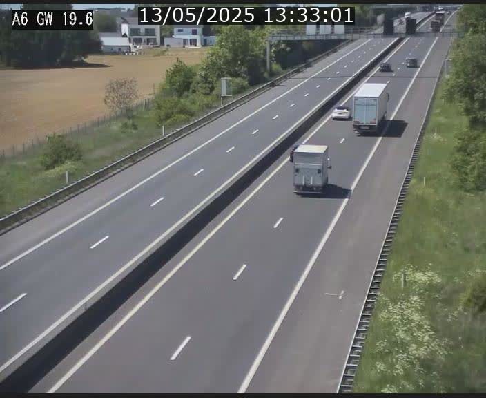 <h2>Traffic live webcam Luxembourg - Steinfort - A6 - BK 19.6 - direction Belgique</h2>