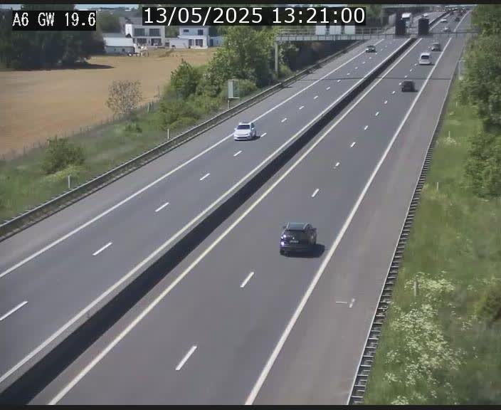 <h2>Traffic live webcam Luxembourg - Steinfort - A6 - BK 19.6 - direction Belgique</h2>