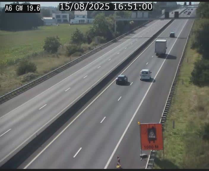 <h2>Traffic live webcam Luxembourg - Steinfort - A6 - BK 19.6 - direction Belgique</h2>
