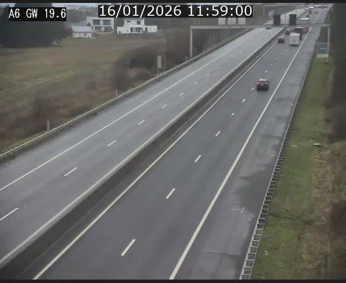 <h2>Traffic live webcam Luxembourg - Steinfort - A6 - BK 19.6 - direction Belgique</h2>