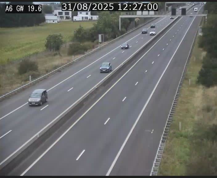 Traffic live webcam Luxembourg - Steinfort - A6 - BK 19.6 - direction Belgique