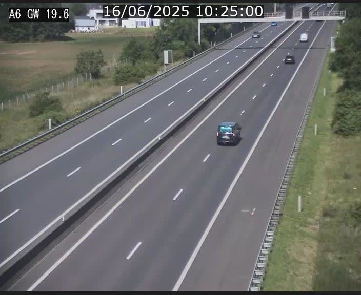 Traffic live webcam Luxembourg - Steinfort - A6 - BK 19.6 - direction Belgique