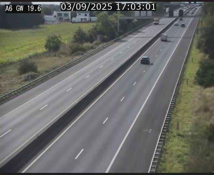 <h2>Traffic live webcam Luxembourg - Steinfort - A6 - BK 19.6 - direction Belgique</h2>