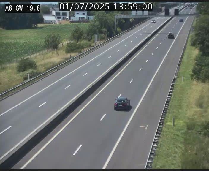 Traffic live webcam Luxembourg - Steinfort - A6 - BK 19.6 - direction Belgique