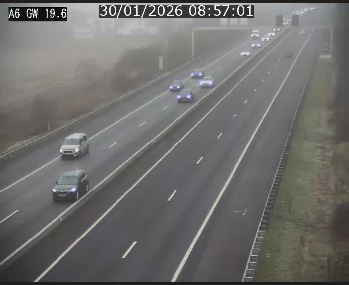 <h2>Traffic live webcam Luxembourg - Steinfort - A6 - BK 19.6 - direction Belgique</h2>