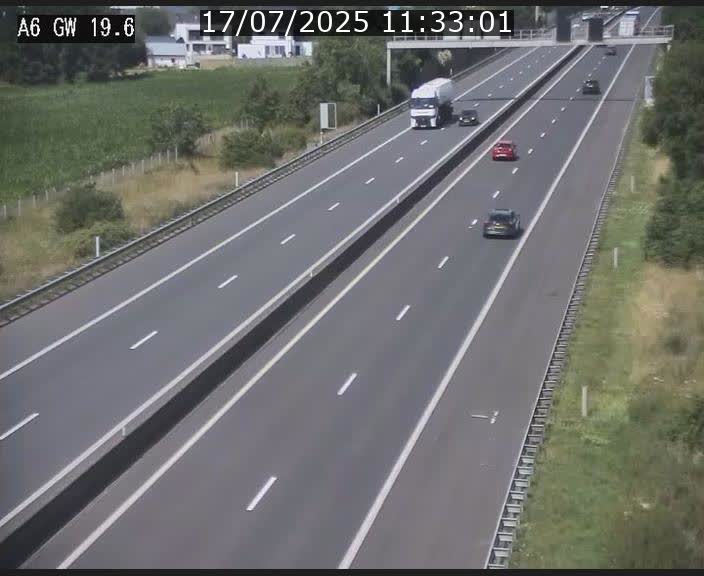 <h2>Traffic live webcam Luxembourg - Steinfort - A6 - BK 19.6 - direction Belgique</h2>