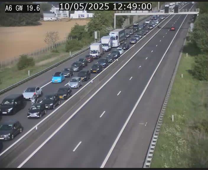 Traffic live webcam Luxembourg - Steinfort - A6 - BK 19.6 - direction Belgique