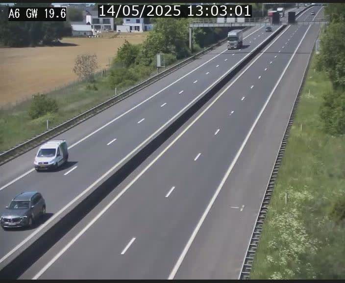 Traffic live webcam Luxembourg - Steinfort - A6 - BK 19.6 - direction Belgique