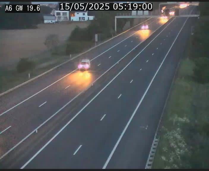Traffic live webcam Luxembourg - Steinfort - A6 - BK 19.6 - direction Belgique