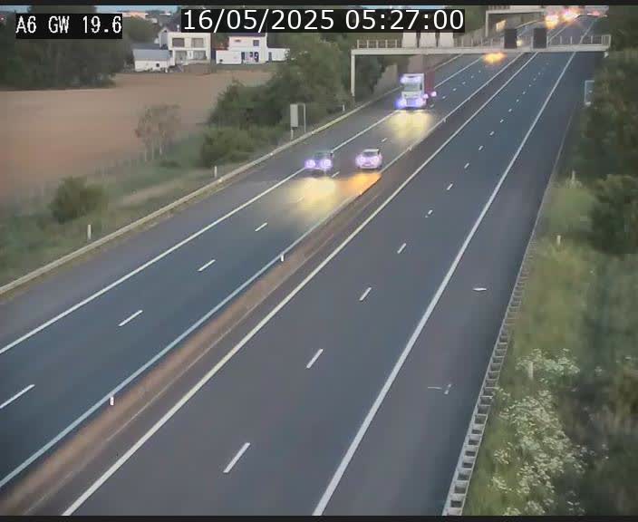 Traffic live webcam Luxembourg - Steinfort - A6 - BK 19.6 - direction Belgique