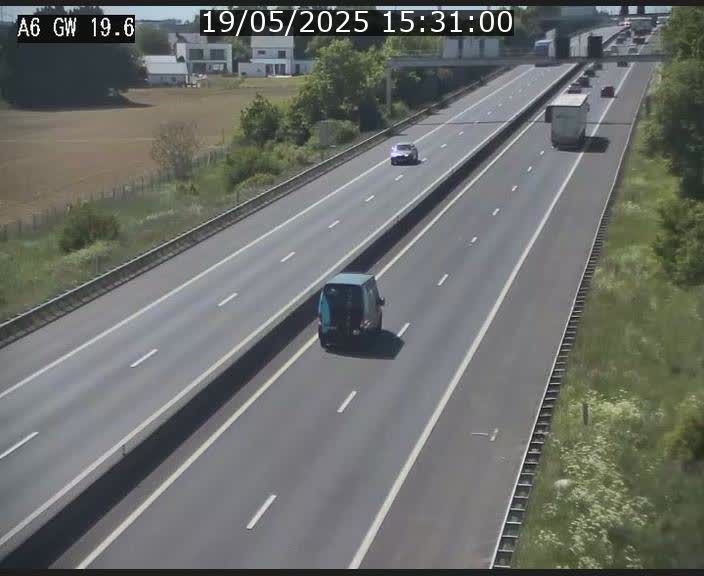 Traffic live webcam Luxembourg - Steinfort - A6 - BK 19.6 - direction Belgique