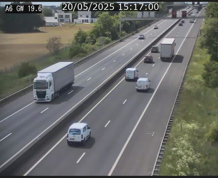 Traffic live webcam Luxembourg - Steinfort - A6 - BK 19.6 - direction Belgique