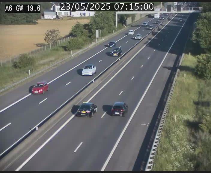 Traffic live webcam Luxembourg - Steinfort - A6 - BK 19.6 - direction Belgique