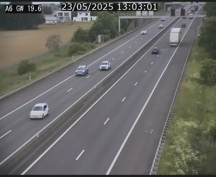 Traffic live webcam Luxembourg - Steinfort - A6 - BK 19.6 - direction Belgique