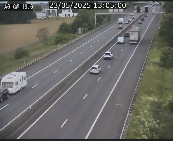 Traffic live webcam Luxembourg - Steinfort - A6 - BK 19.6 - direction Belgique