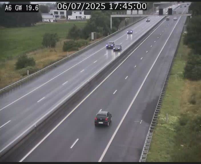 Traffic live webcam Luxembourg - Steinfort - A6 - BK 19.6 - direction Belgique