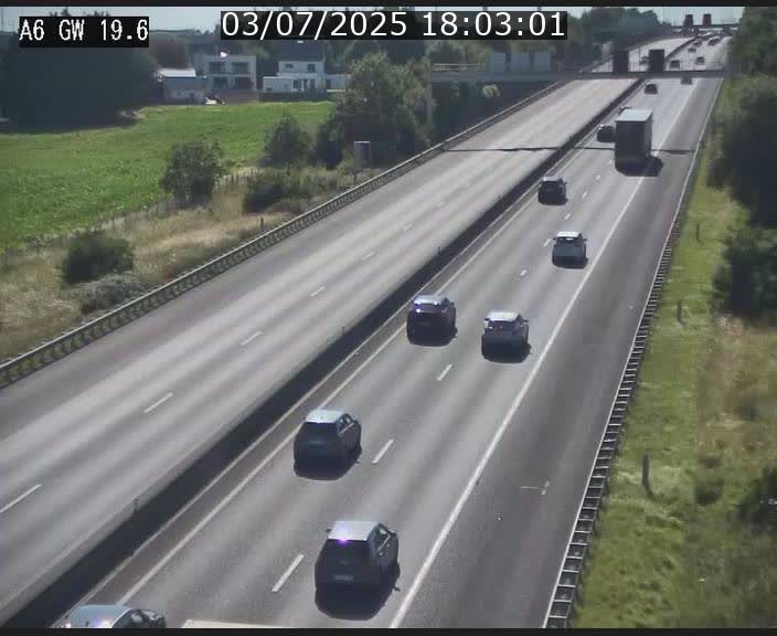 Traffic live webcam Luxembourg - Steinfort - A6 - BK 19.6 - direction Belgique