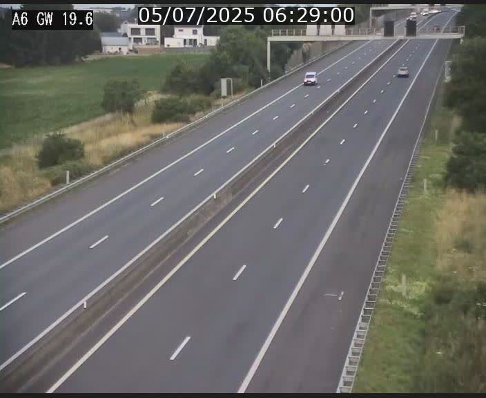 Traffic live webcam Luxembourg - Steinfort - A6 - BK 19.6 - direction Belgique