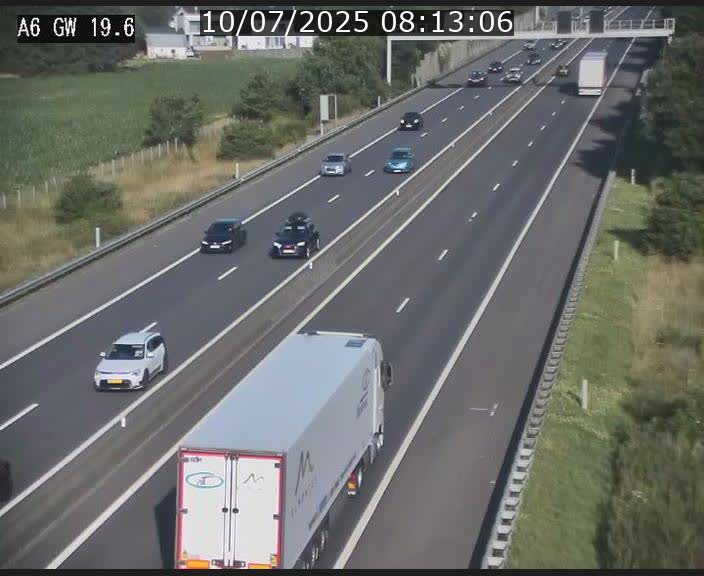 Traffic live webcam Luxembourg - Steinfort - A6 - BK 19.6 - direction Belgique