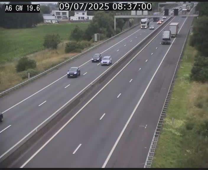 Traffic live webcam Luxembourg - Steinfort - A6 - BK 19.6 - direction Belgique