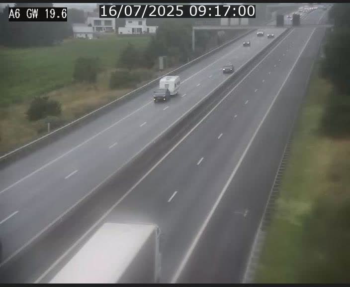 Traffic live webcam Luxembourg - Steinfort - A6 - BK 19.6 - direction Belgique