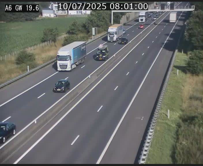 Traffic live webcam Luxembourg - Steinfort - A6 - BK 19.6 - direction Belgique
