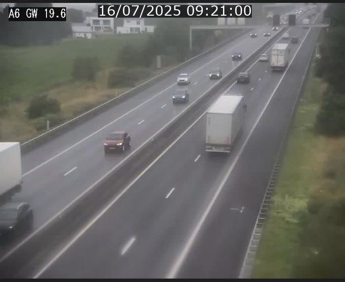 Traffic live webcam Luxembourg - Steinfort - A6 - BK 19.6 - direction Belgique