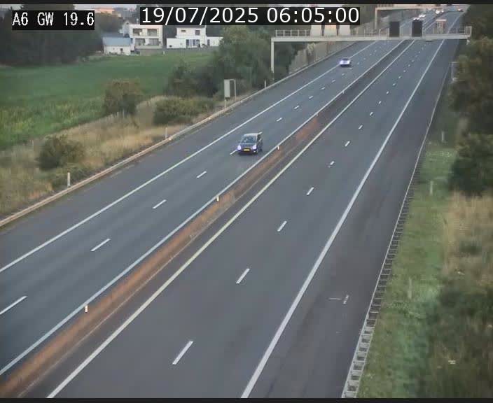 Traffic live webcam Luxembourg - Steinfort - A6 - BK 19.6 - direction Belgique