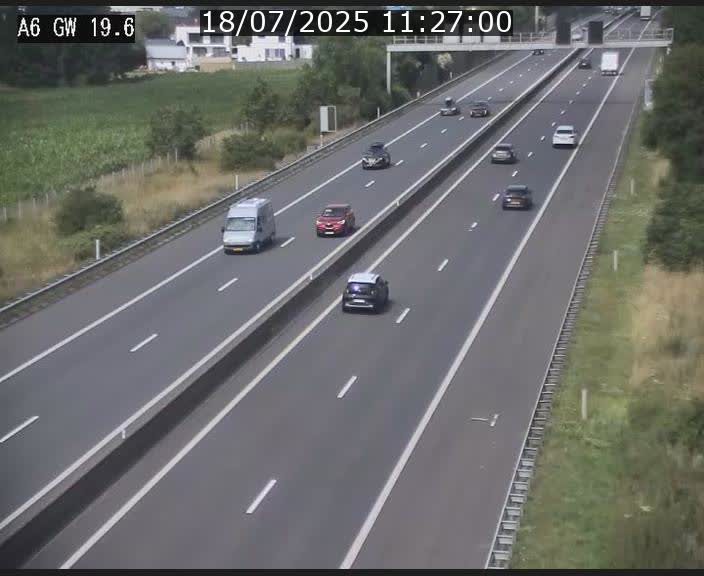 Traffic live webcam Luxembourg - Steinfort - A6 - BK 19.6 - direction Belgique