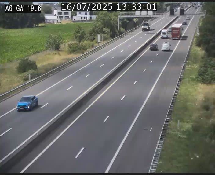 Traffic live webcam Luxembourg - Steinfort - A6 - BK 19.6 - direction Belgique