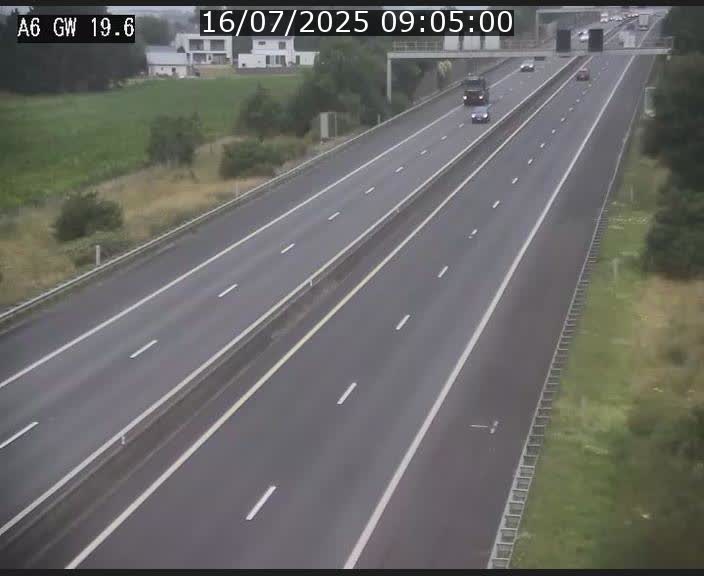 Traffic live webcam Luxembourg - Steinfort - A6 - BK 19.6 - direction Belgique