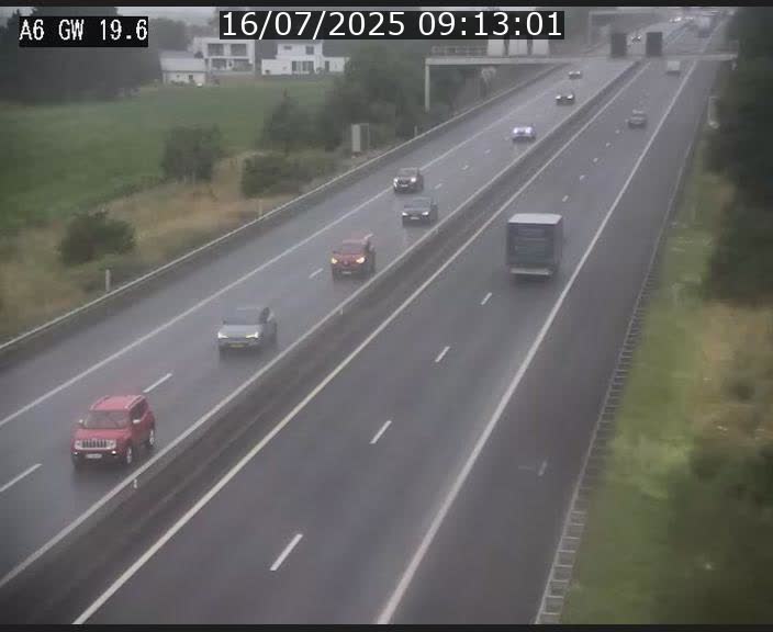 Traffic live webcam Luxembourg - Steinfort - A6 - BK 19.6 - direction Belgique