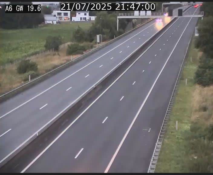 Traffic live webcam Luxembourg - Steinfort - A6 - BK 19.6 - direction Belgique