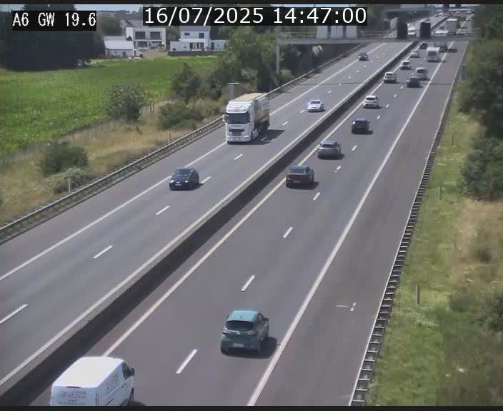 Traffic live webcam Luxembourg - Steinfort - A6 - BK 19.6 - direction Belgique