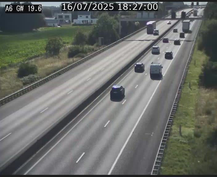 Traffic live webcam Luxembourg - Steinfort - A6 - BK 19.6 - direction Belgique