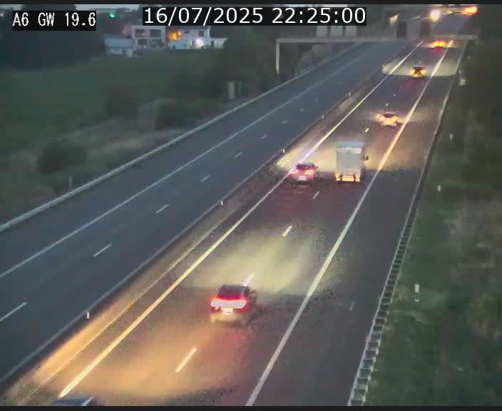 Traffic live webcam Luxembourg - Steinfort - A6 - BK 19.6 - direction Belgique