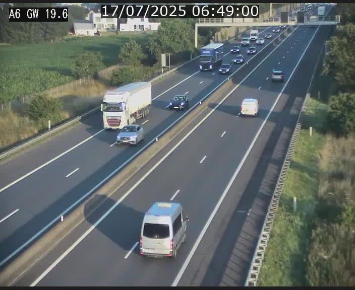 Traffic live webcam Luxembourg - Steinfort - A6 - BK 19.6 - direction Belgique