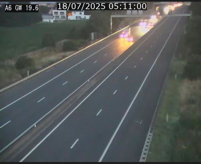 Traffic live webcam Luxembourg - Steinfort - A6 - BK 19.6 - direction Belgique