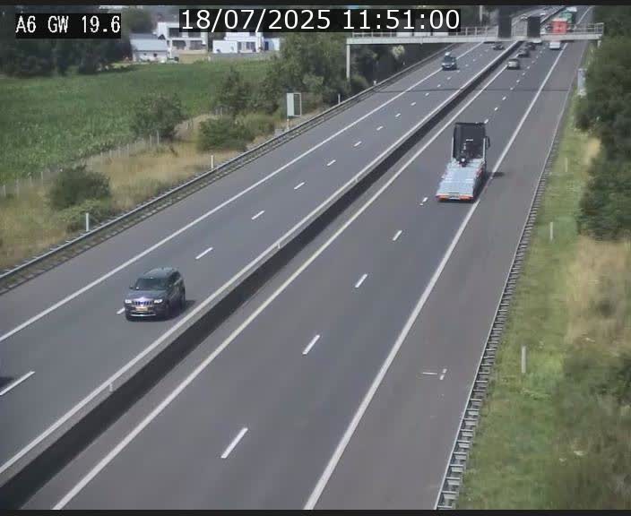 Traffic live webcam Luxembourg - Steinfort - A6 - BK 19.6 - direction Belgique
