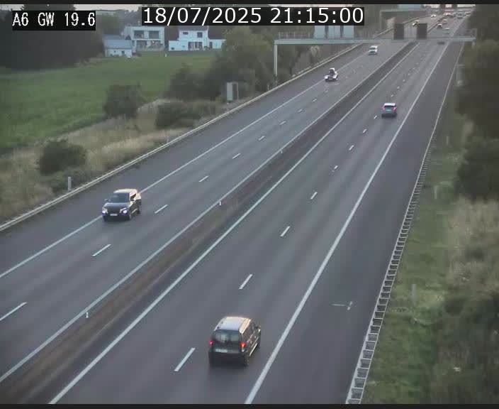 Traffic live webcam Luxembourg - Steinfort - A6 - BK 19.6 - direction Belgique