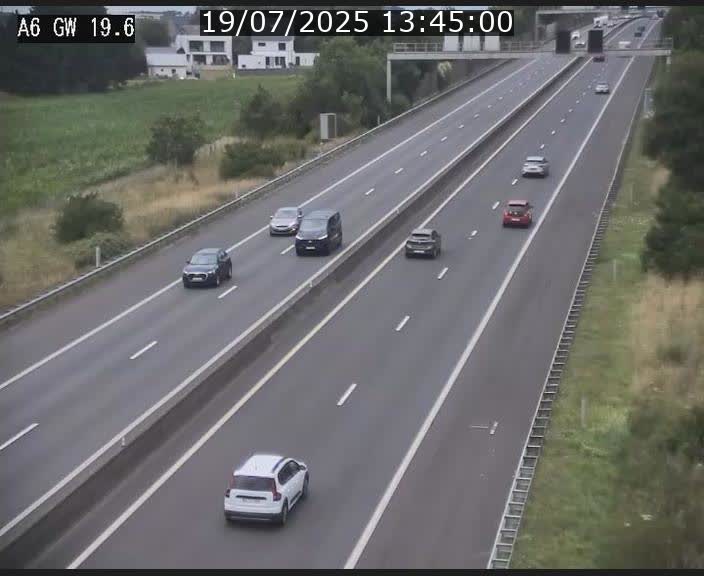 Traffic live webcam Luxembourg - Steinfort - A6 - BK 19.6 - direction Belgique