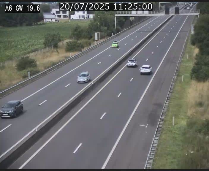 Traffic live webcam Luxembourg - Steinfort - A6 - BK 19.6 - direction Belgique