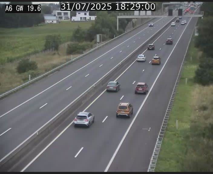 Traffic live webcam Luxembourg - Steinfort - A6 - BK 19.6 - direction Belgique