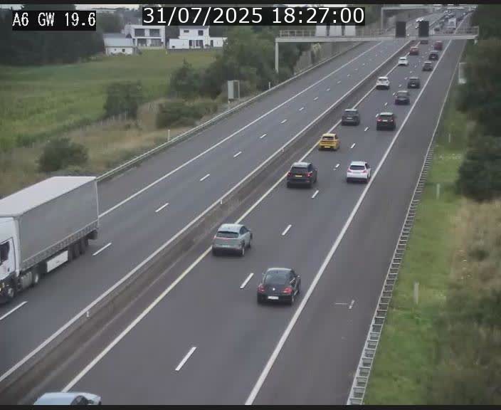 Traffic live webcam Luxembourg - Steinfort - A6 - BK 19.6 - direction Belgique